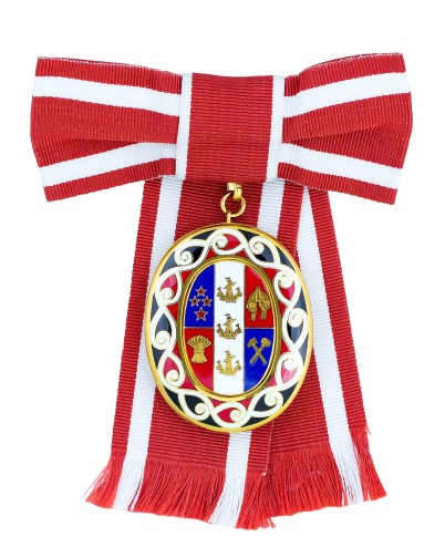 Badge of the Order of New Zealand Badge of the Order of New Zealand